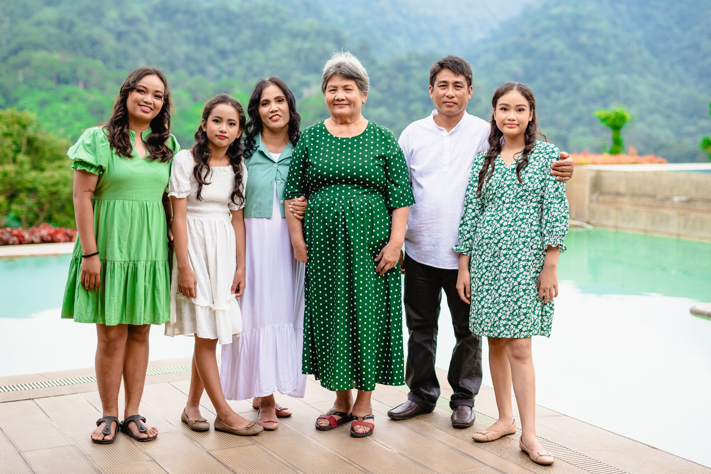 Six-person multigenerational family portrait